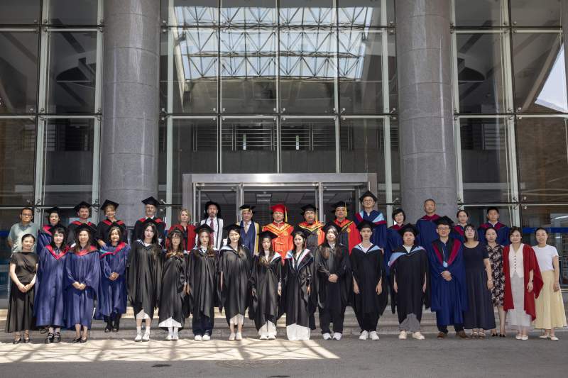 南安普顿国际学院2026届毕业合影（中英）.jpg